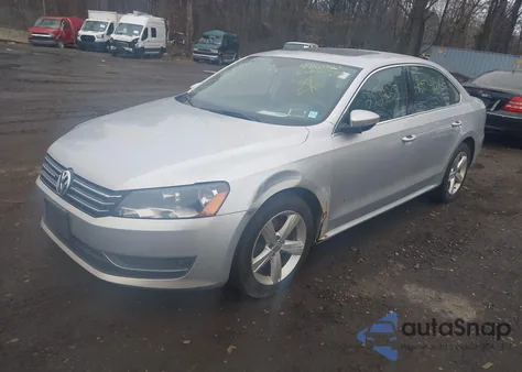 2012 Volkswagen Passat 2.5L Se из США, поврежденный, VIN 1VWBP7A35CC070504